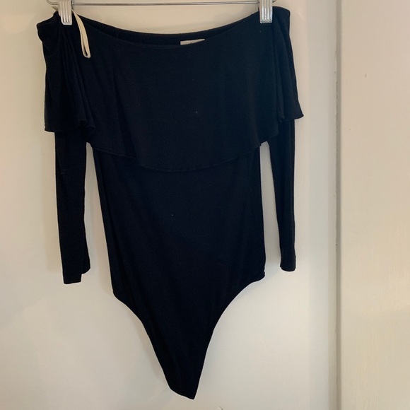 Aritzia Tops Aritzia Bodysuit Size Xs Poshmark
